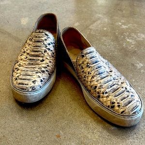 Stuart Weitzman slip on faux snake skin shoe 8.5.